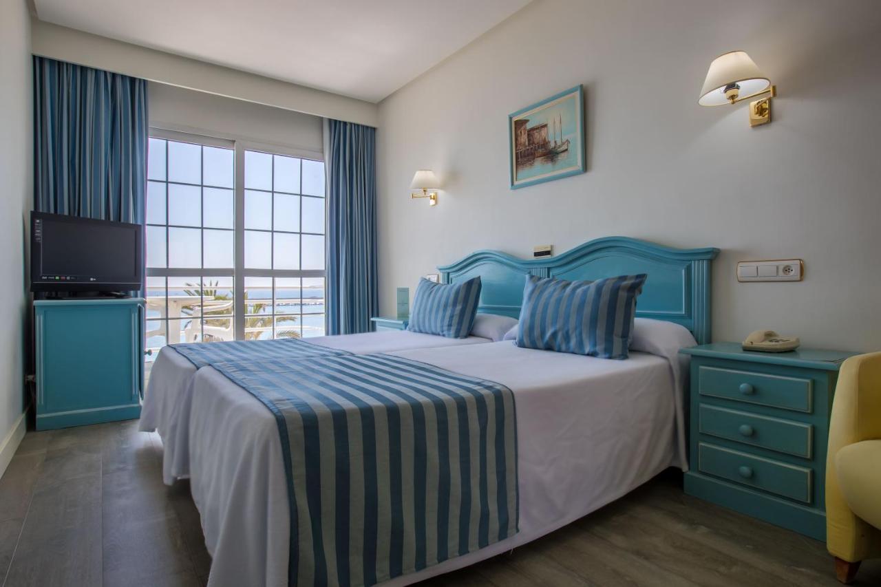 Hotel Villa De Laredo Фуенхірола Екстер'єр фото