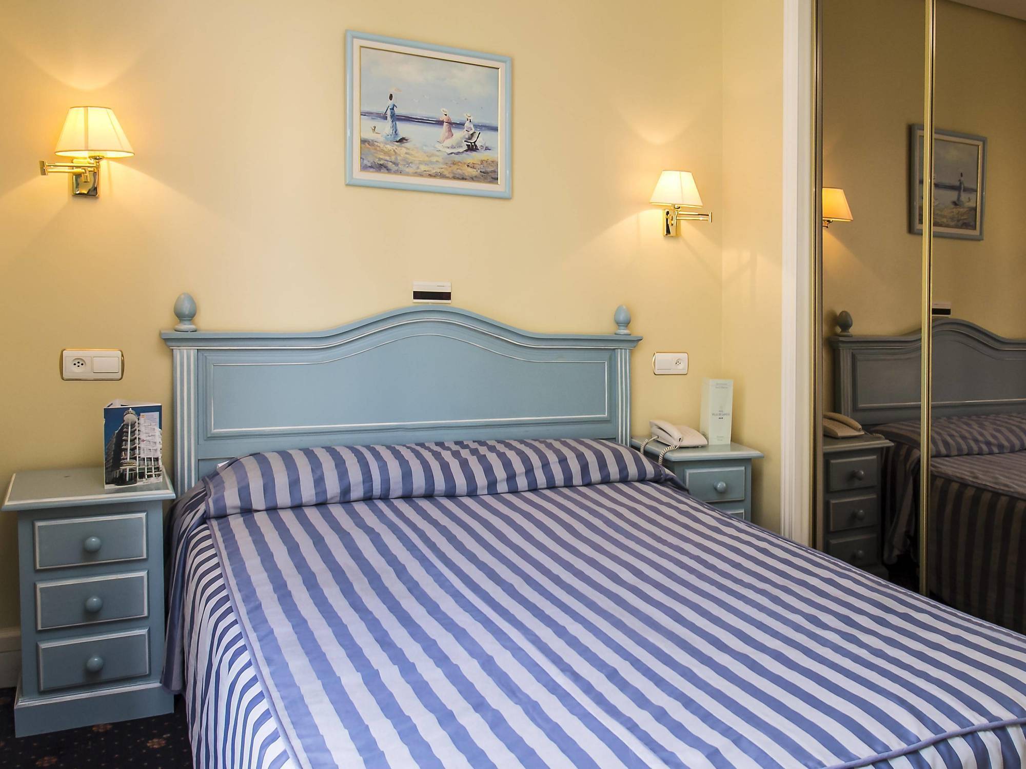 Hotel Villa De Laredo Фуенхірола Екстер'єр фото