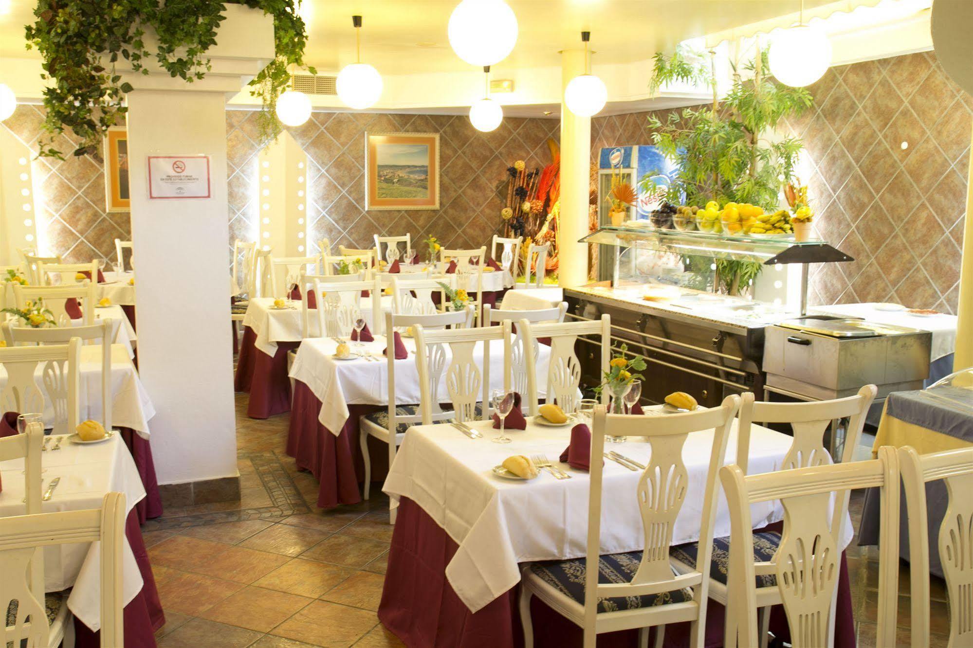 Hotel Villa De Laredo Фуенхірола Екстер'єр фото