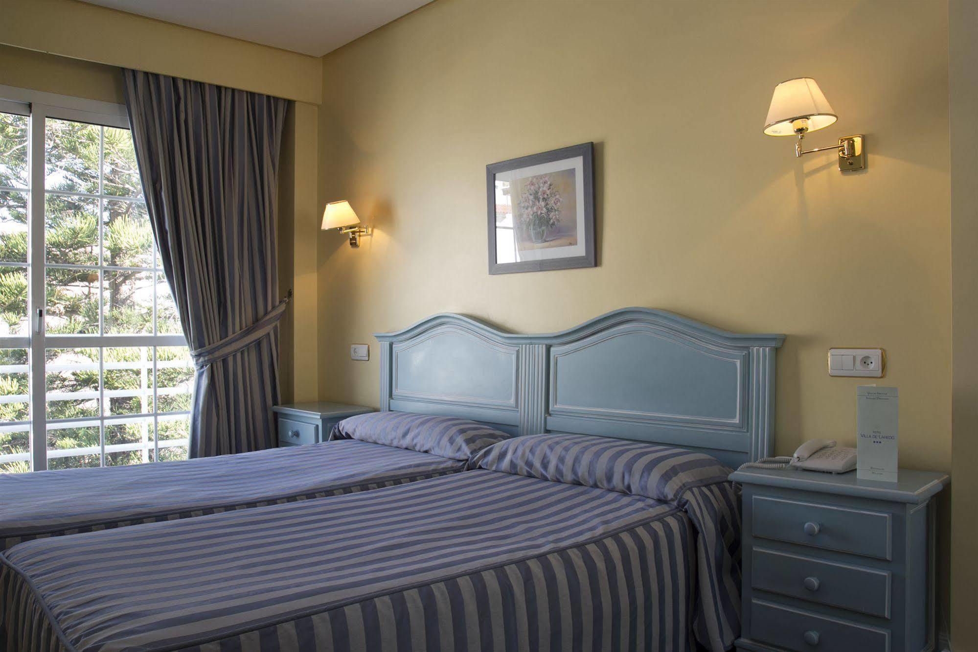 Hotel Villa De Laredo Фуенхірола Екстер'єр фото