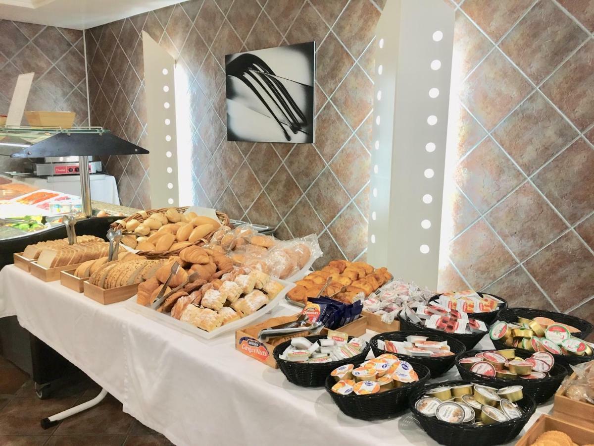 Hotel Villa De Laredo Фуенхірола Екстер'єр фото