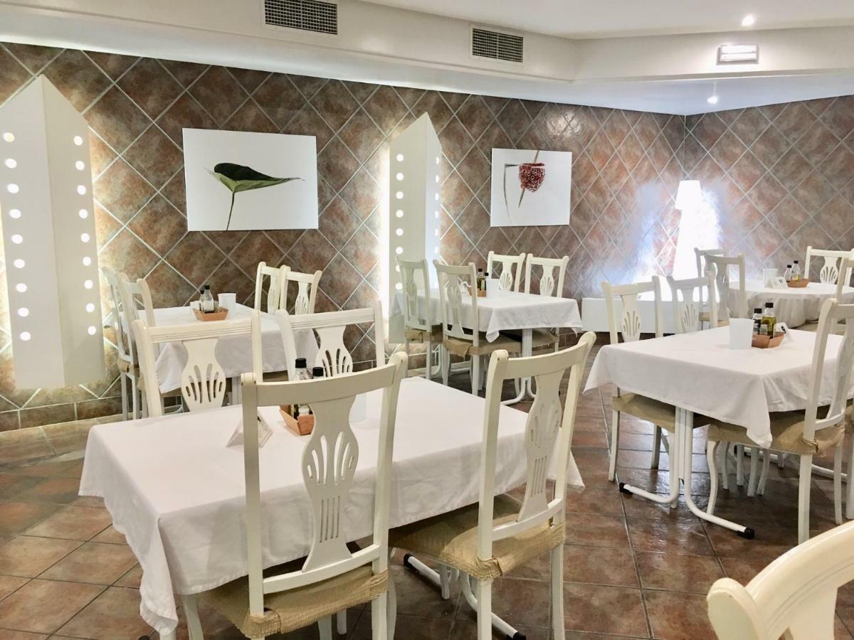 Hotel Villa De Laredo Фуенхірола Екстер'єр фото